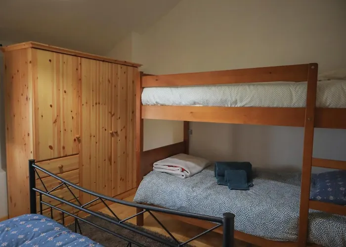 Primor Serra Al 2 アパート