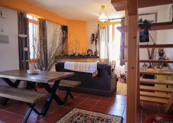 Primor Serra Al 2 アパート